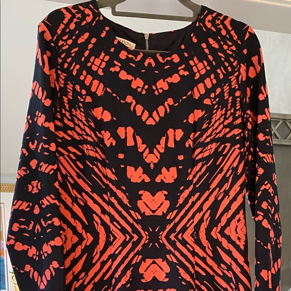 Maggy London navy blue & orange long sleeve